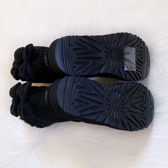 UGG Bailey Corduroy Bow Boots In Black - Picture 8 of 8